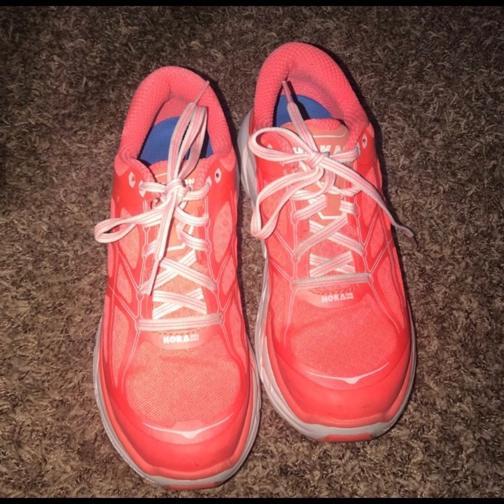 Hoka size 8 running shoe